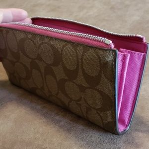 Coach Bags - Coach Wallet Coach Bags - Coach Wallet